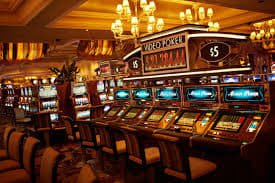 Live casino interaktif dengan dealer profesional di sobat77